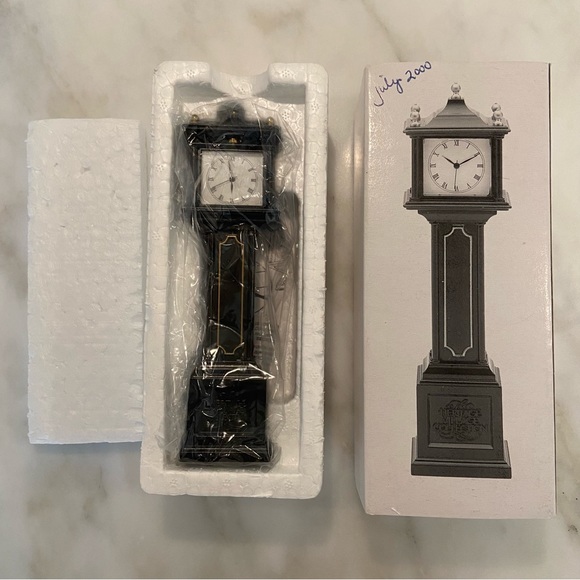 RETIRED Town Clock - Department 56, Heritage Village - Picture 8 of 10